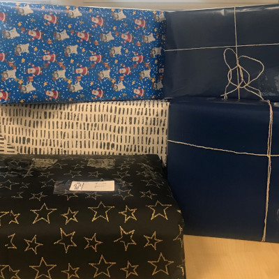 emmtrix donates 5 gift shoeboxes