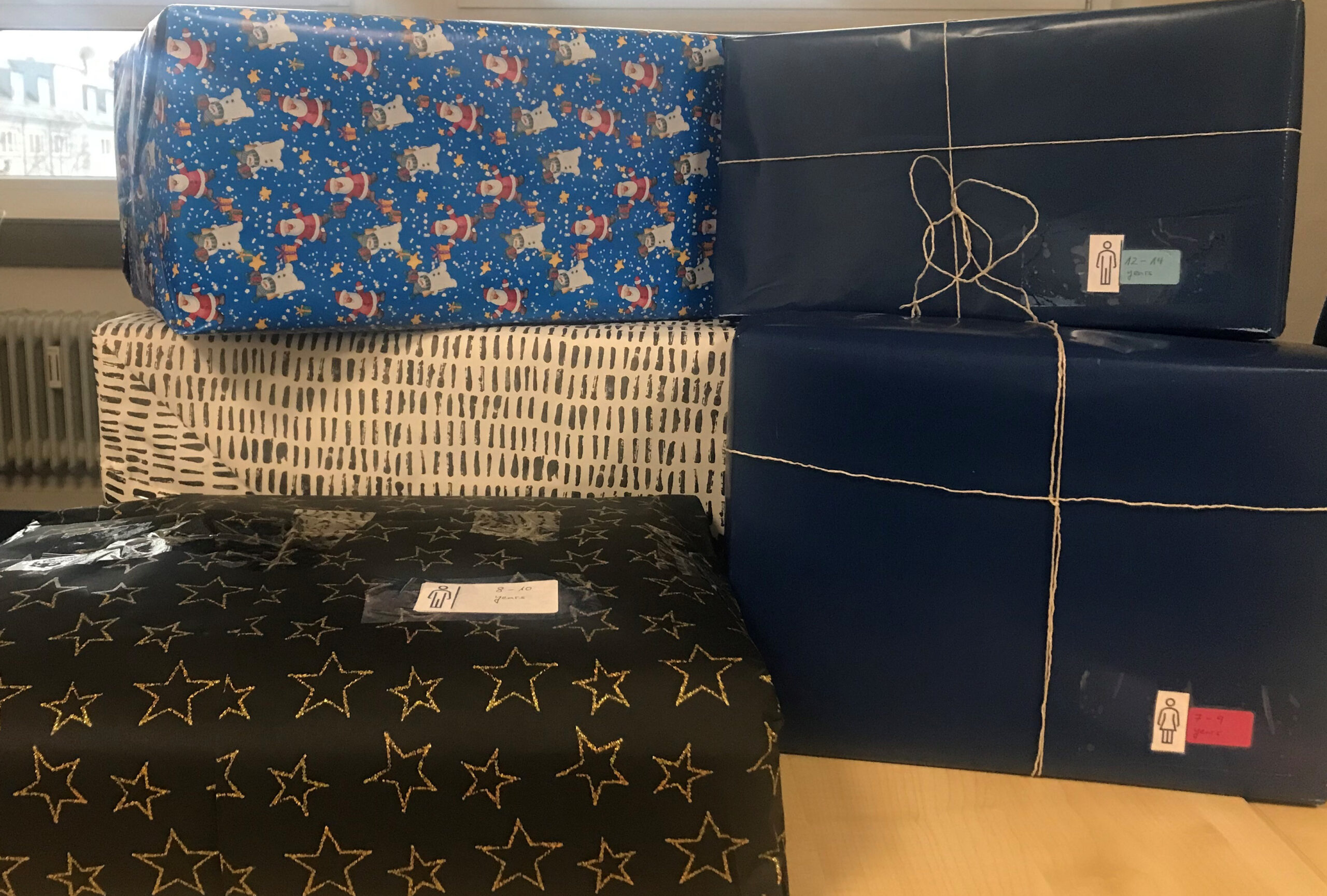 Nikolaus im Schuhkarton_final_Original 5 gift shoeboxes